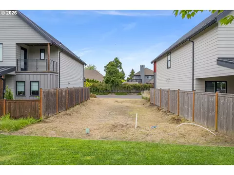 1921 Elkhorn Dr, Eugene, OR 97408 photo 4