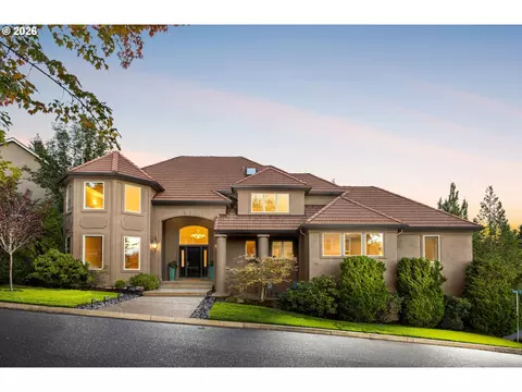 3319 NW Spencer St, Portland, OR 97229
