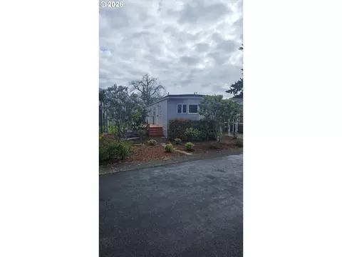 18780 S Central Point Rd #20, Oregon City, OR 97045
