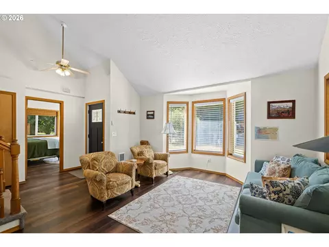 Living - 68295 E Twinberry Loop, Welches, OR 97067 photo 1 of 3