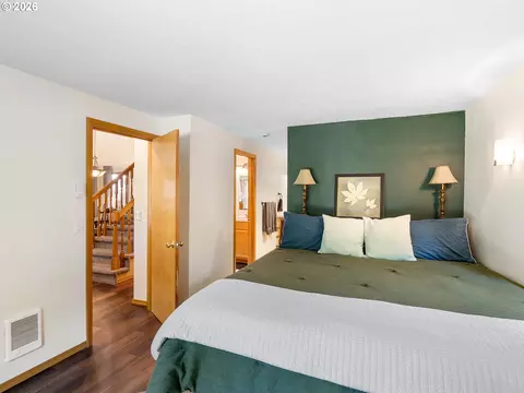 Bedroom - 68295 E Twinberry Loop, Welches, OR 97067 photo 1 of 7