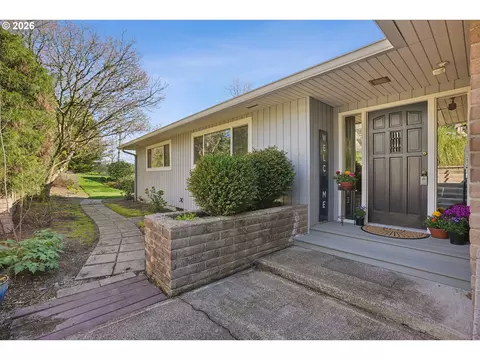 12202 SE Guilford Dr, Milwaukie, OR 97222