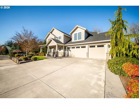 2015 NW 44th Ave, Camas, WA 98607