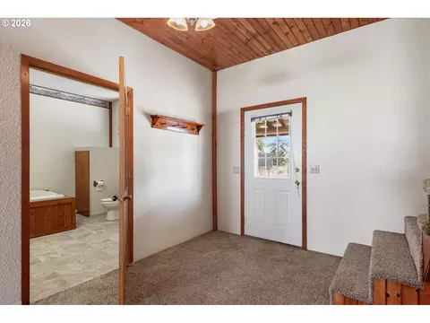Entry Way - 1790 Cedar St, Elgin, OR 97827 photo 1 of 2