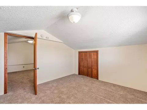 Bedroom - 1790 Cedar St, Elgin, OR 97827 photo 4 of 4