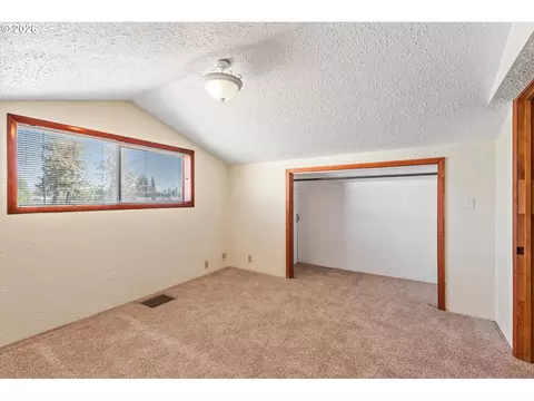 Bedroom - 1790 Cedar St, Elgin, OR 97827 photo 3 of 4