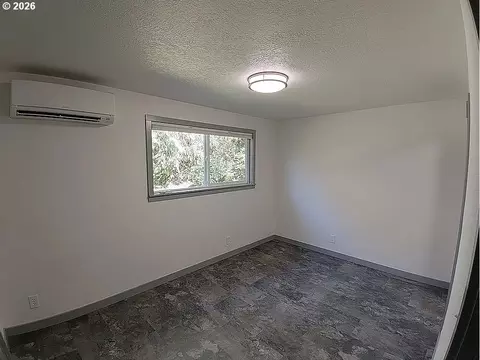 Bedroom - 9363 Highway 126, Mapleton, OR 97453 photo 3 of 6