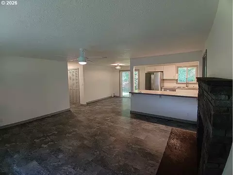 Living - 9363 Highway 126, Mapleton, OR 97453 photo 2 of 3