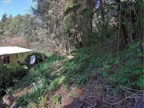 Exterior - 9363 Highway 126, Mapleton, OR 97453 photo 7 of 8