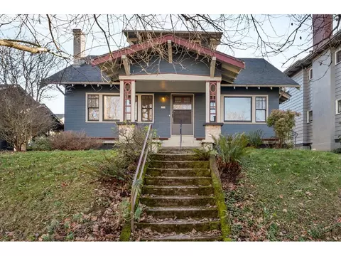 736 NE Laurelhurst Pl, Portland, OR 97232