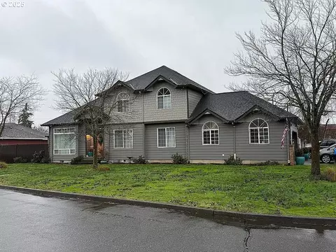3310 Tahoma St, Columbia City, OR 97018