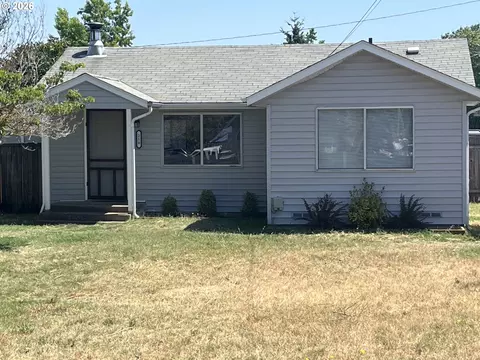 210 Birch St, Junction City, OR 97448