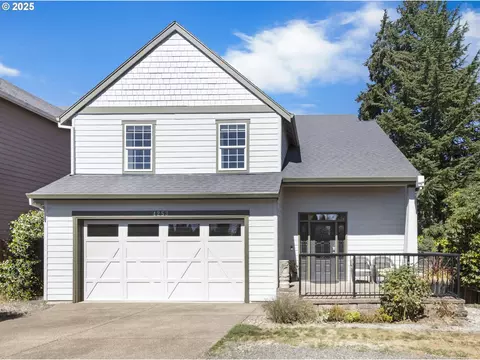 4253 Sussex St, West Linn, OR 97068