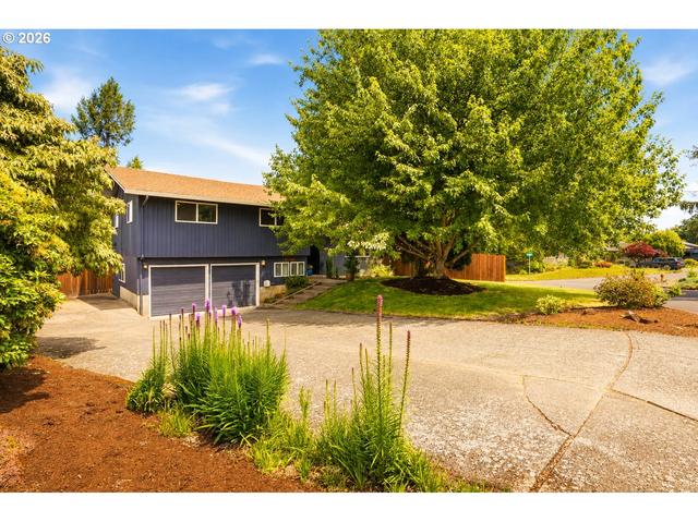 16011 NE Rose Pkwy, Portland, OR 97230