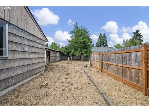 Exterior - 757 Berntzen Rd, Eugene, OR 97402 photo 5 of 5
