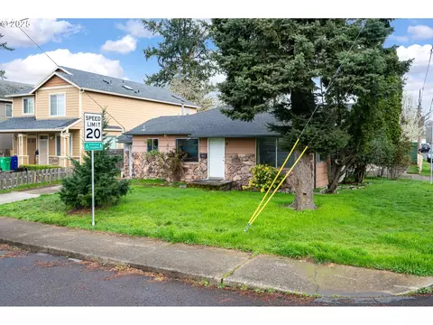 8625 SE Knapp St, Portland, OR 97266