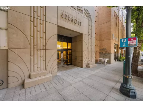 420 NW 11th Ave #712, Portland, OR 97209