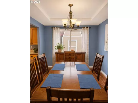 Dining - 5424 NW Jackson Loop, Camas, WA 98607 photo 1 of 1