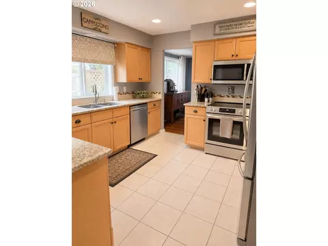 Kitchen - 5424 NW Jackson Loop, Camas, WA 98607 photo 1 of 3