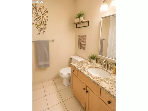 Bath - 5424 NW Jackson Loop, Camas, WA 98607 photo 2 of 5