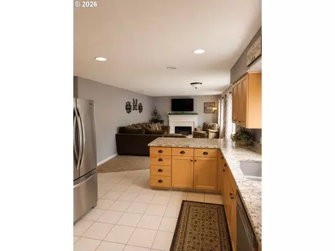 Kitchen - 5424 NW Jackson Loop, Camas, WA 98607 photo 3 of 3