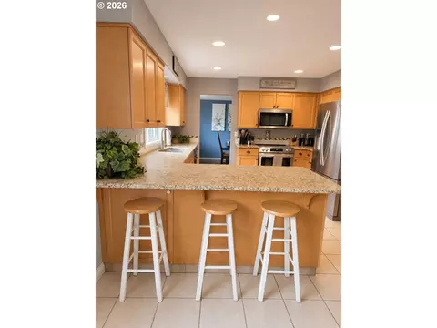 Kitchen - 5424 NW Jackson Loop, Camas, WA 98607 photo 2 of 3