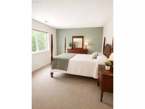 Bedroom - 5424 NW Jackson Loop, Camas, WA 98607 photo 3 of 4