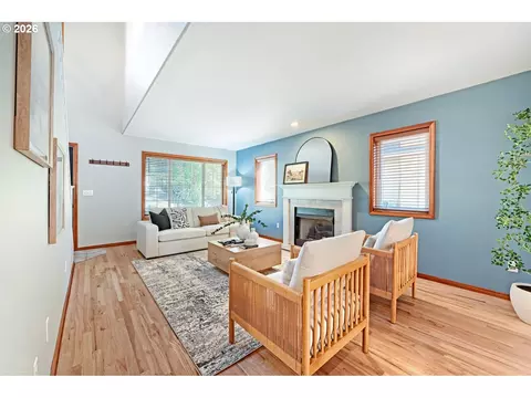 Living - 15052 SE Pinegrove Loop, Clackamas, OR 97015 photo 2 of 2