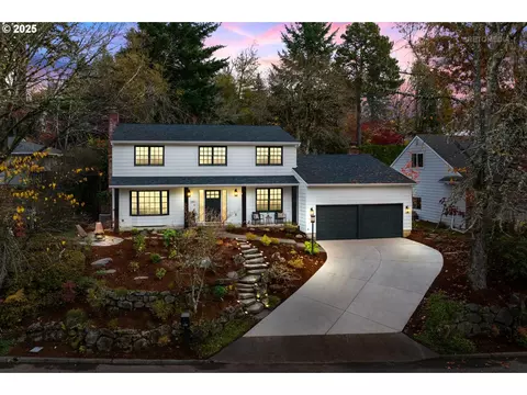 1700 Woodland Ter, Lake Oswego, OR 97034