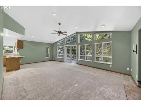 Living - 5938 View Loop, Florence, OR 97439 photo 1 of 7