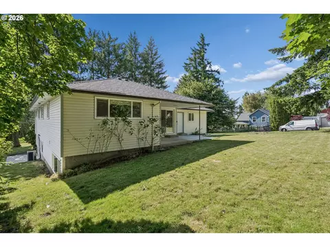 Exterior - 1450 SW 26th Ct, Gresham, OR 97080 photo 6 of 6