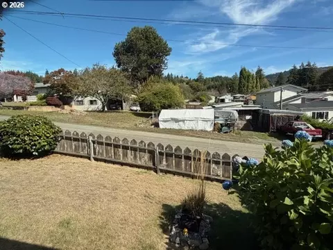 Other - 430 23rd St, Myrtle Point, OR 97458 photo 4 of 8