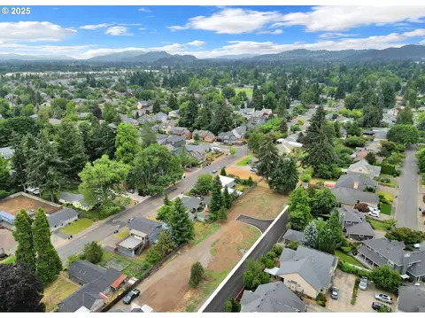 View/Area - sprig ln LOT 3, Eugene, OR 97401 photo 2 of 3
