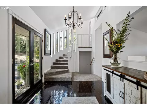 Entry Way - 34846 Matthews Rd, Eugene, OR 97405 photo 1 of 1