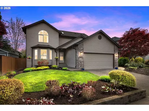 2020 NE 51st Ave, Hillsboro, OR 97124