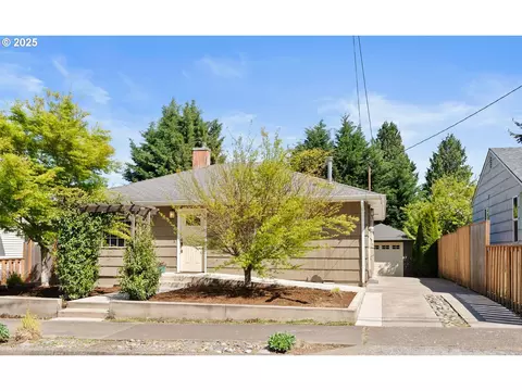 8502 N Hamlin Ave, Portland, OR 97217