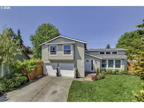 2457 SE Willow Dr, Hillsboro, OR 97123