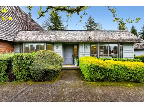 19785 NW Rock Creek Dr, Portland, OR 97229