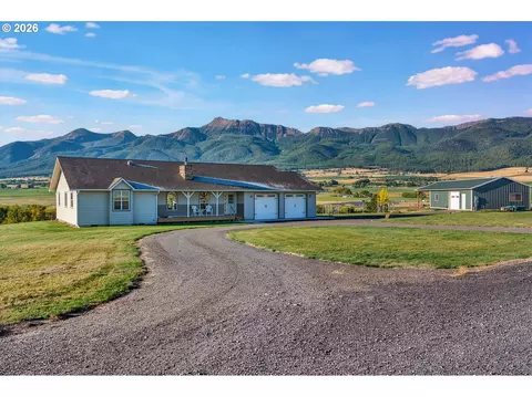 88246 Red Hawk Ln, Enterprise, OR 97828