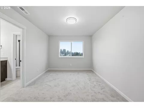 Bedroom - 4668 SE 2nd St, Gresham, OR 97080 photo 1 of 4