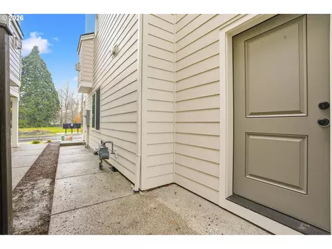 Other - 4668 SE 2nd St, Gresham, OR 97080 photo 2 of 4