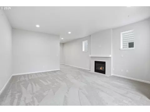 Living - 4668 SE 2nd St, Gresham, OR 97080 photo 8 of 8