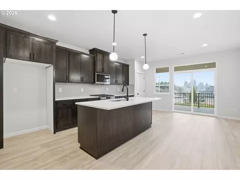 Kitchen - 4668 SE 2nd St, Gresham, OR 97080 photo 1 of 5