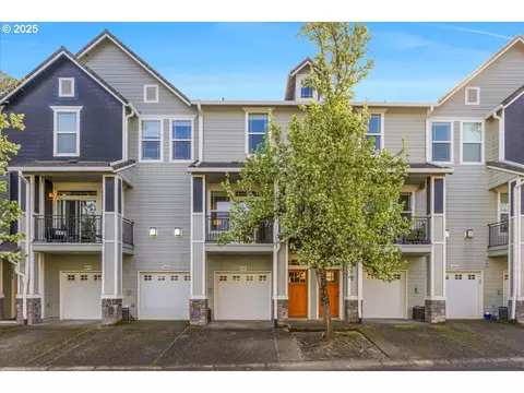 3630 Summerlinn Dr #47, West Linn, OR 97068
