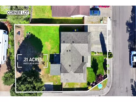 View/Area - 2019 40th St, Florence, OR 97439 photo 5 of 5