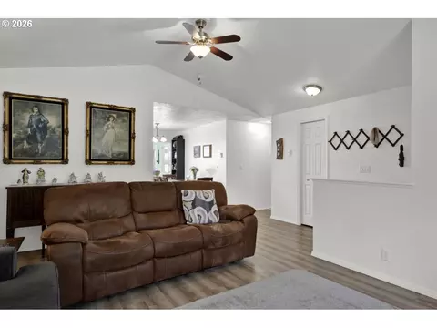 Other - 2019 40th St, Florence, OR 97439 photo 2 of 5
