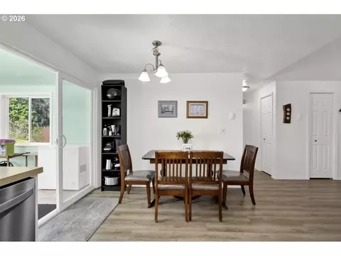 Dining - 2019 40th St, Florence, OR 97439 photo 1 of 1