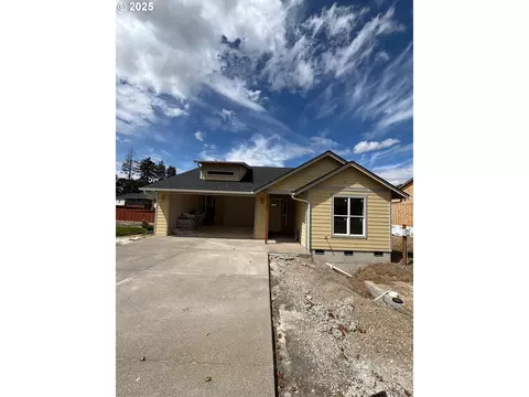 9275 Fellowship Ave, Salem, OR 97305