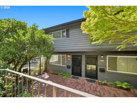 1807 NE Multnomah St, Portland, OR 97232