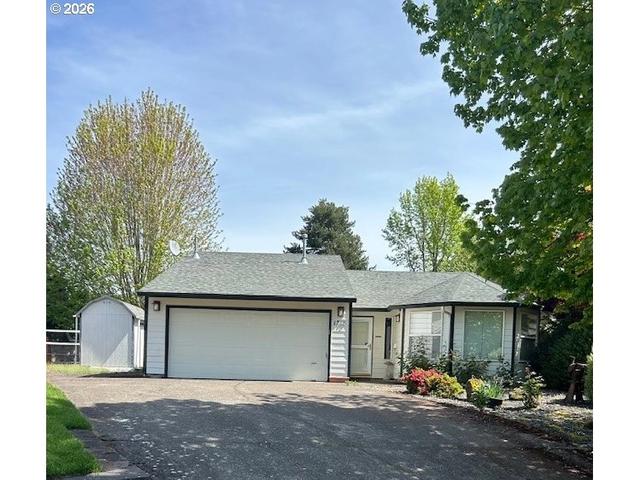 1715 SW Songbird St, Mcminnville, OR 97128
